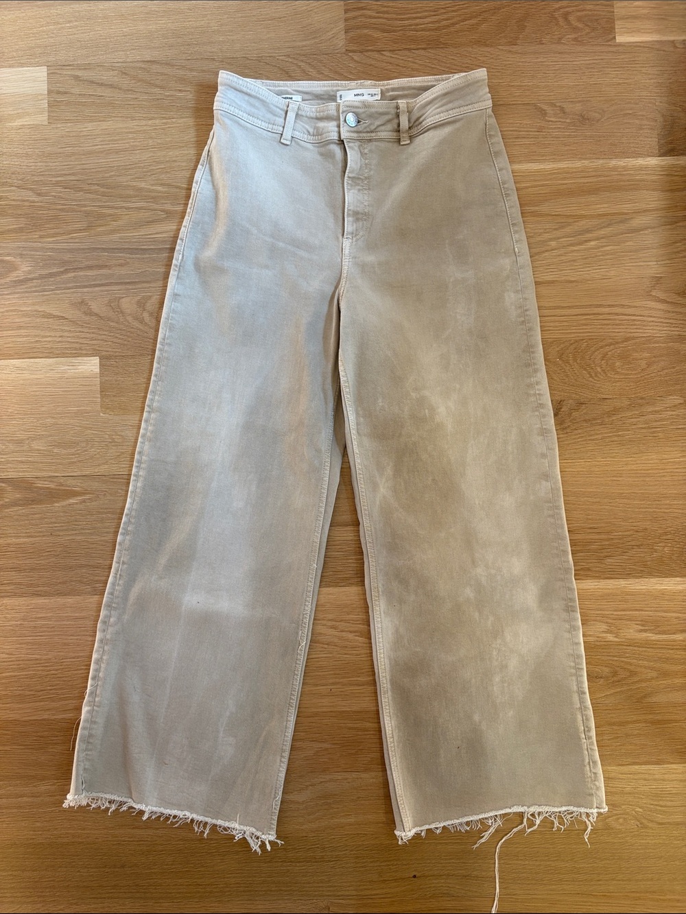 MNG Catherine Vanilla/Light Beige High-Rise Wide Leg Jeans with Raw Hem